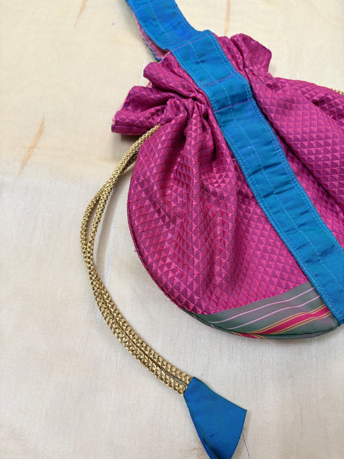 Rangrez Potali Bag