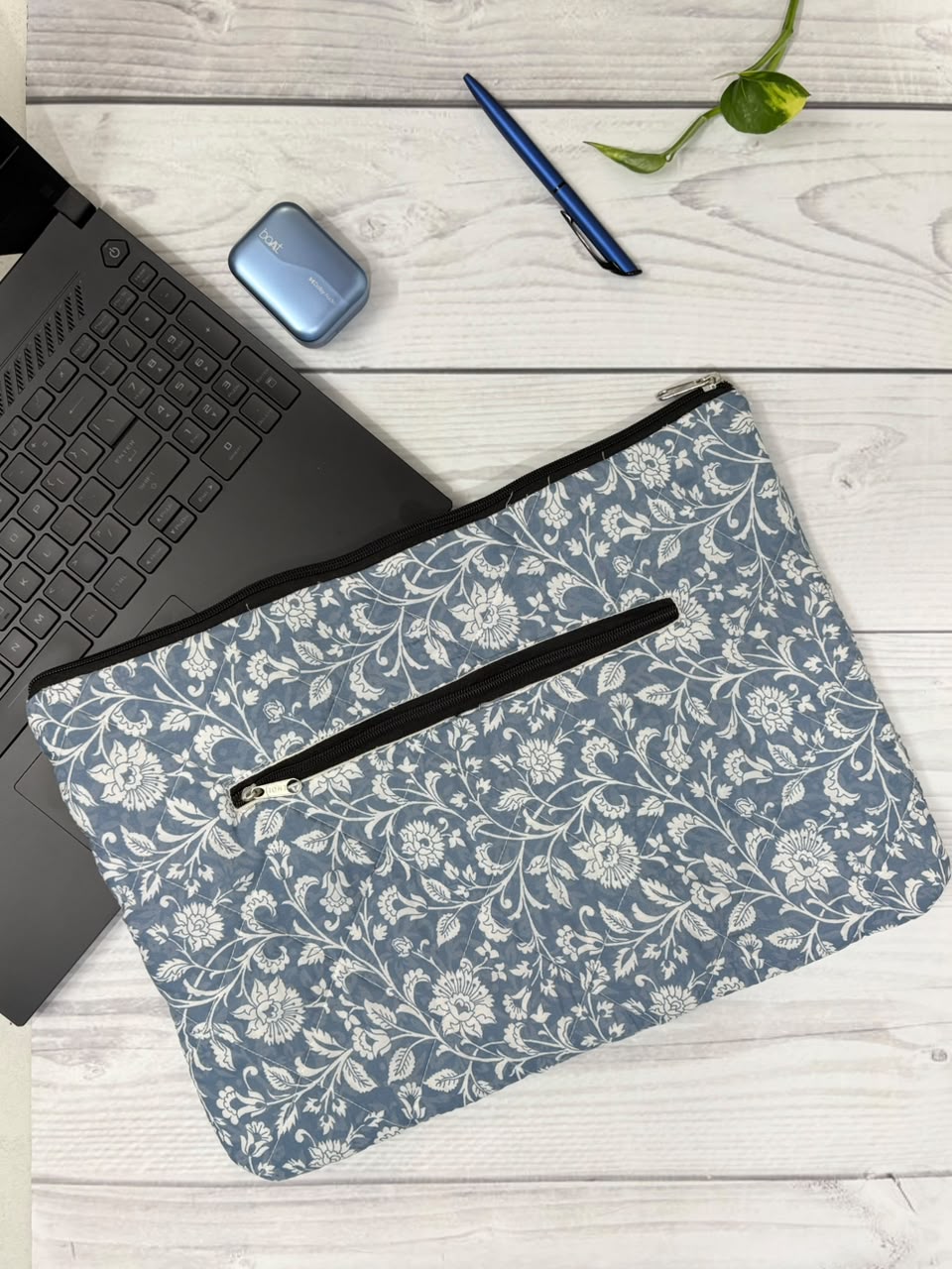 Winter Bloom Laptop Sleeve (Max) TradzEco