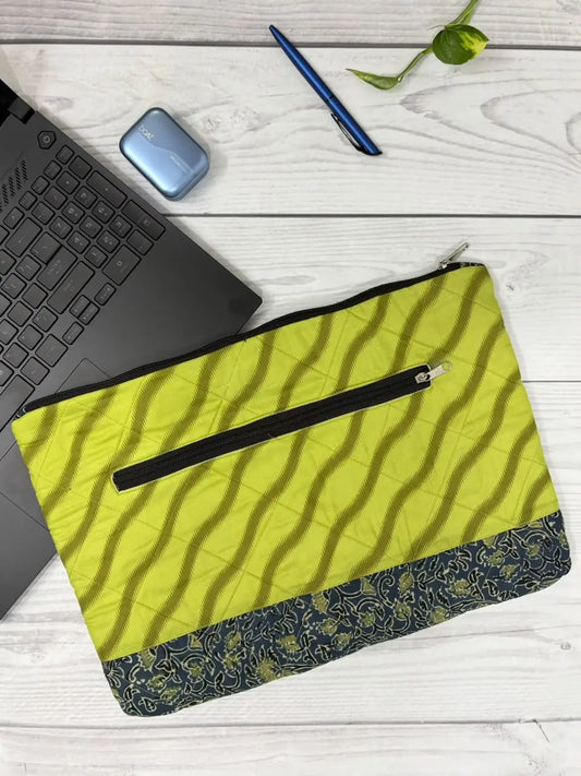 Laptop Sleeves Olive Drift Laptop Sleeve (Max)