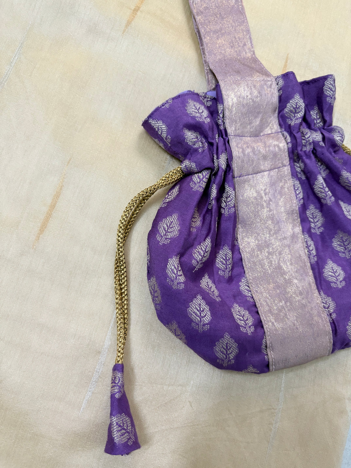 Rajasi Potali Bag