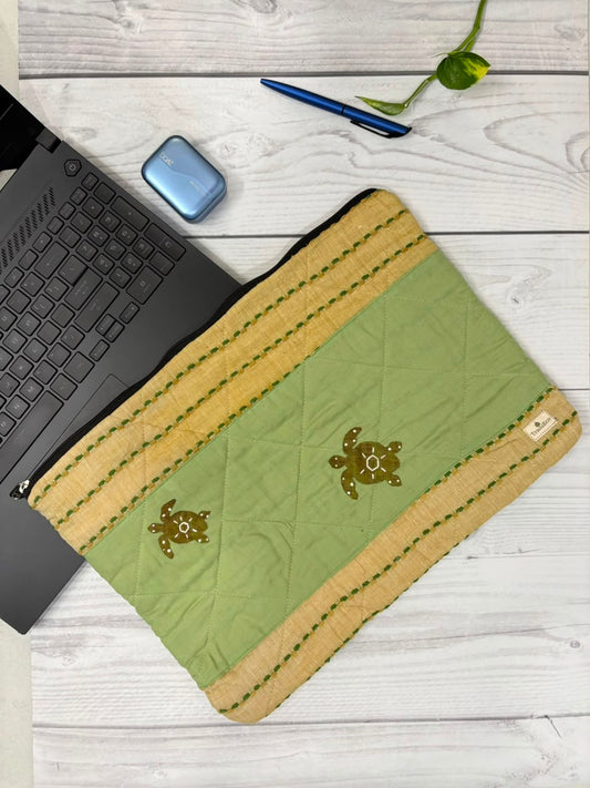 Sage Turtle Laptop Sleeve (Max) TradzEco