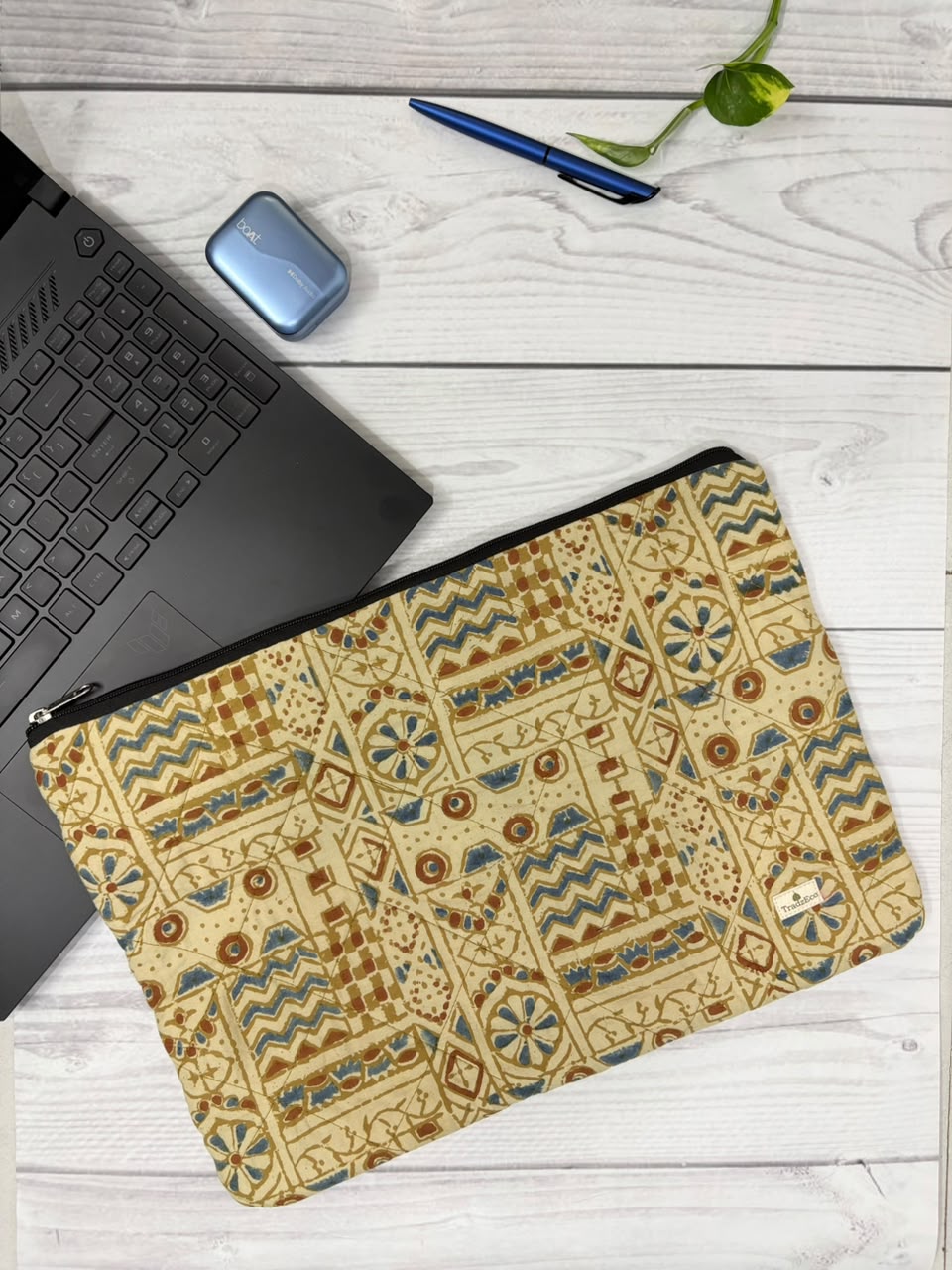 Desert Dunes Laptop Sleeve (Max) TradzEco