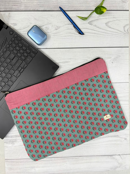 Wildflower Laptop Sleeve (Max) TradzEco