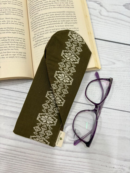 Mehndi Muse Corazón Case